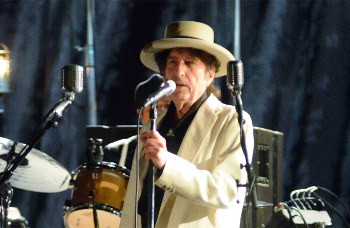 Bob Dylan has been two Metallica gigs and has been offered guest list by the band
