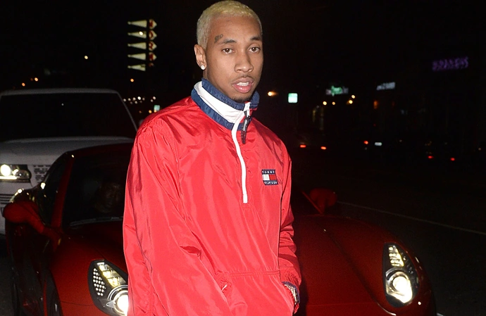 Tyga wants sole custody of his son