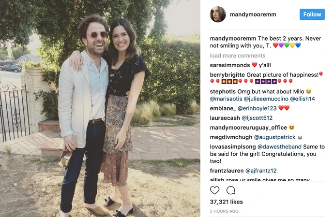 Mandy Moore y Taylor Goldsmith
