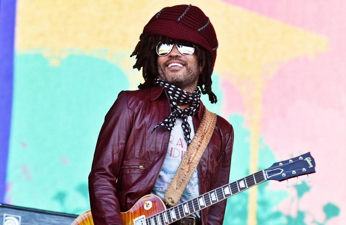 Lenny Kravitz honoured his late mom by dedicating his award to her