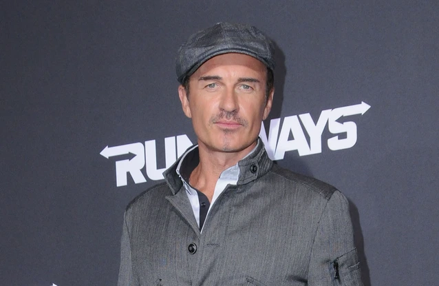 Alyssa Milano has paid a glowing tribute to Julian McMahon