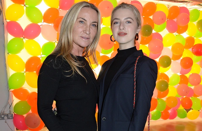 Meg Mathews e Anais Gallagher