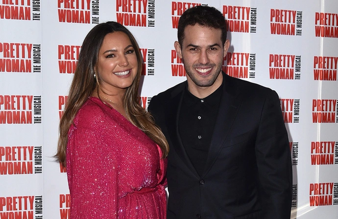 Language is no barrier to love for Kelly Brook and Jeremy Parisi