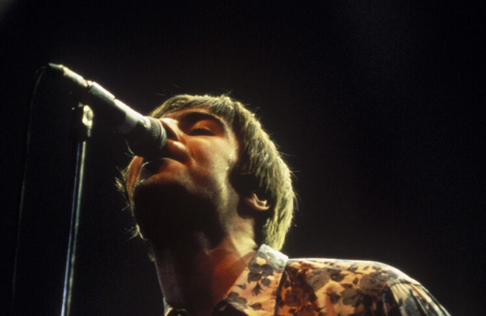 Oasis - Don't Look Back In Anger 