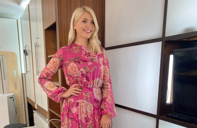 Holly Willoughby (c) Instagram