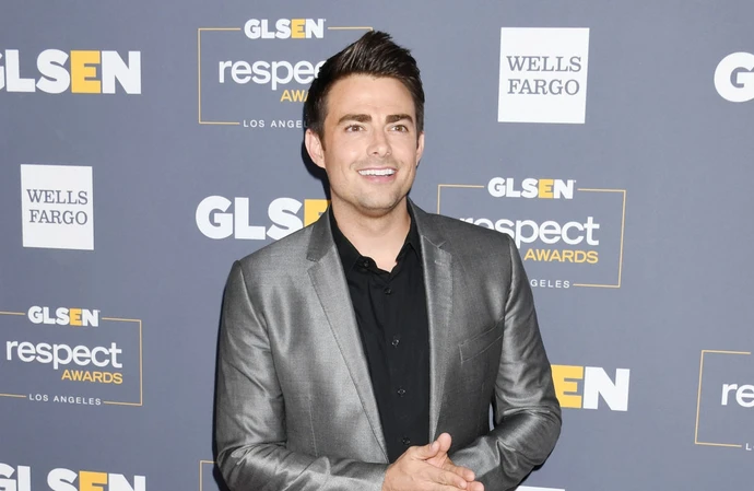 Jonathan Bennett got a telling off from his Mean Girls co-star