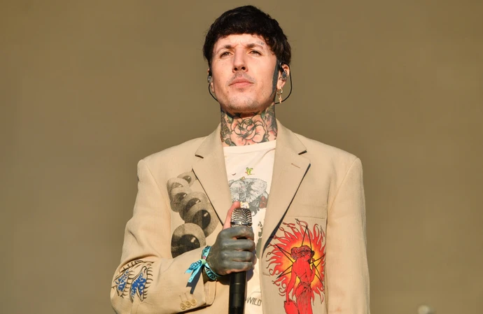 Oli Sykes has welcomed twins into the world with his wife Alissa