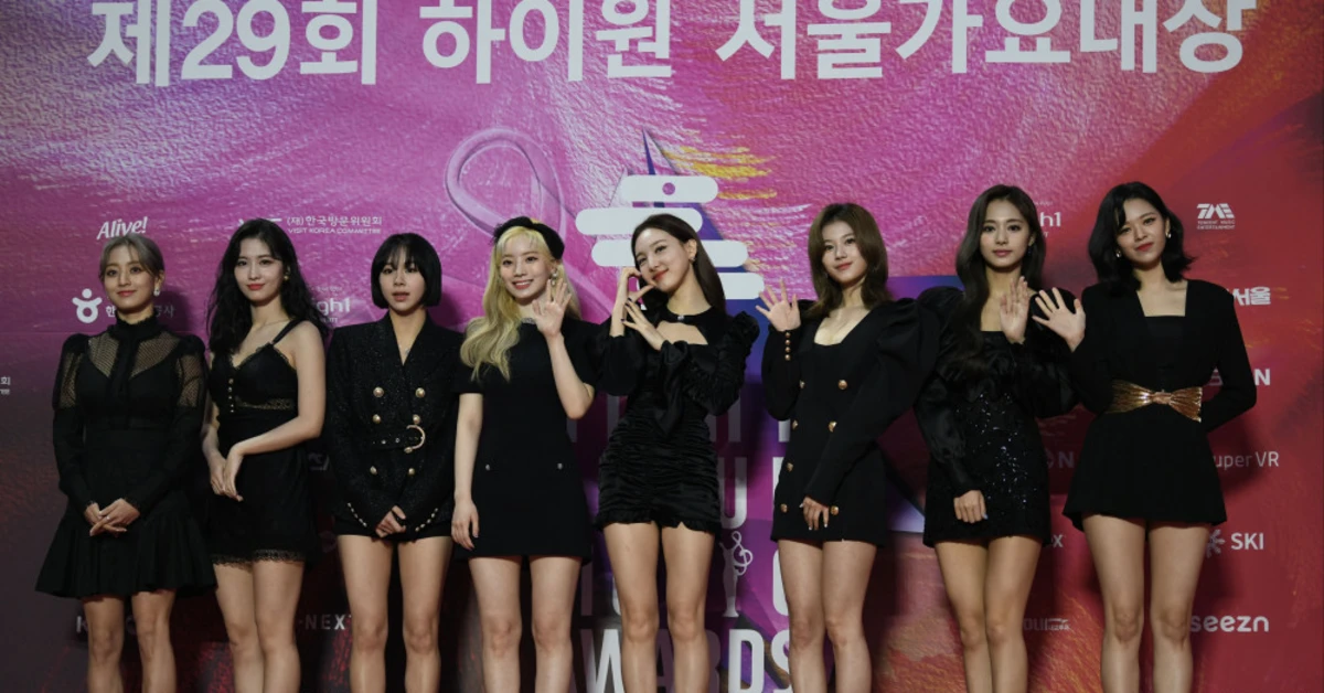 ミュージック TWICE 2ND TOUR TWICE Announces 2026 Tour with 360-Degree In-The-Round Stage