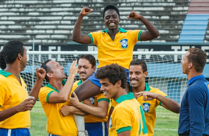 Es el jugador más joven en debutar con la selección 