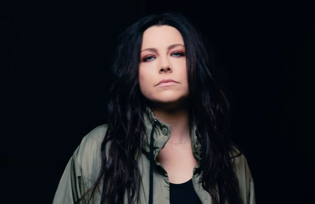 Amy Lee, la estrella de Evanescence, revela que 50 cent "la odia a muerte"