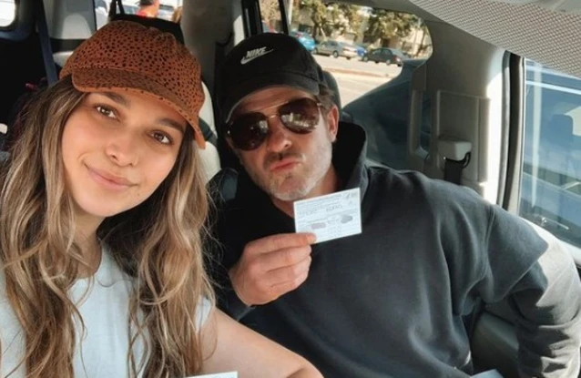 Robin Thicke and April Love Geary are getting married in Mexico