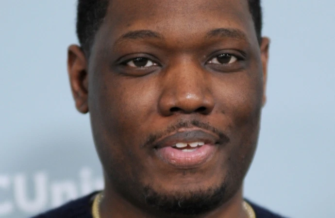 Michael Che has taken aim at The Roast of Kevin Hart