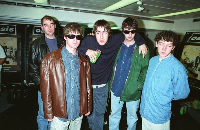 Oasis to reunite at Glastonbury?