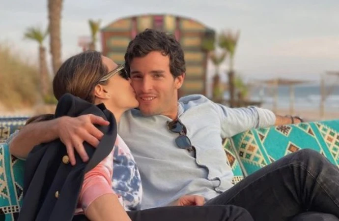 Encontró el amor con alguien más joven