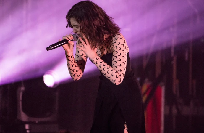 Lorde has warned touring costs are spiralling