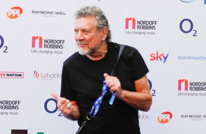 Robert Plant is taking Saving Grace and Suzi Dian on the road
