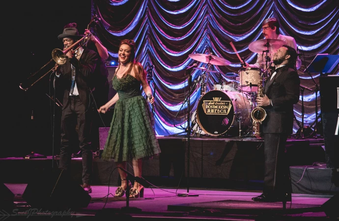 Scott Bradlee's Postmodern Jukebox