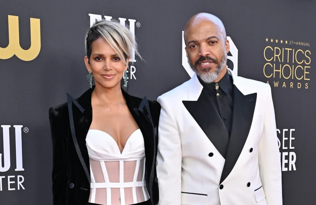 Halle Berry is engaged to Van Hunt