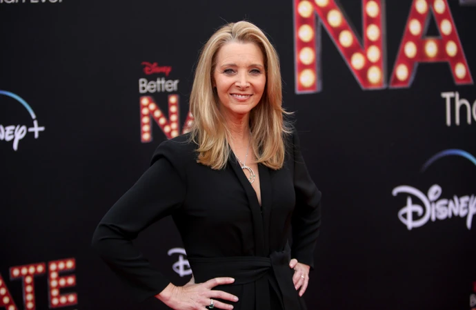 Lisa Kudrow is reportedly contemplating taking in Matthew Perry's dog
