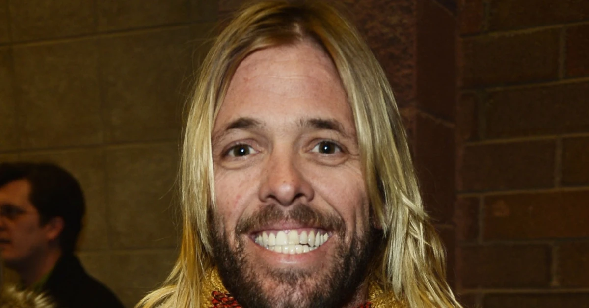 Foo Fighters 'on verge of naming two drummers as Taylor Hawkins replacement' - Vimarsana News