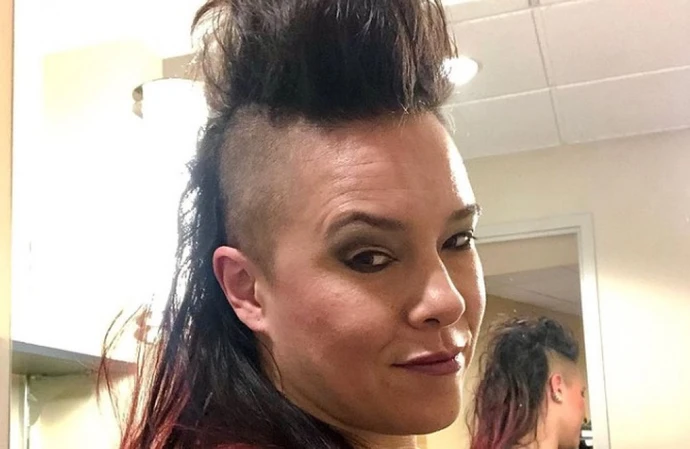 Jen Majura has departed Evanescence