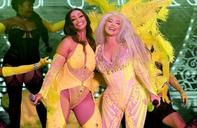 Christina Aguilera and Mya reunite for 'Lady Marmalade' duet