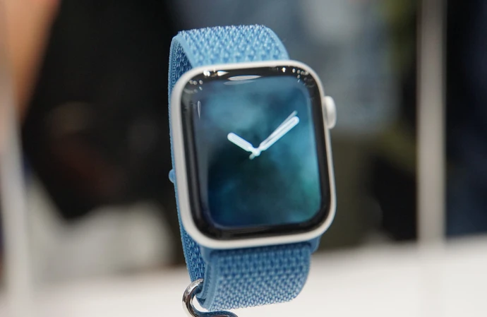 Apple is reportedly experimenting with adding Touch ID to future Apple Watch models