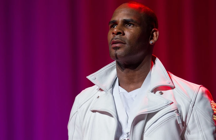 R Kelly appears to have furiously told people to ‘leave my music alone’ in an email from jail
