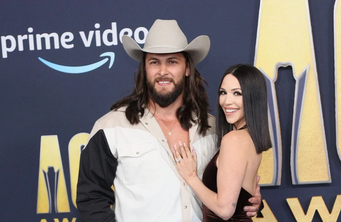 Brock Davies issues public apology to Scheana Shay for cheating