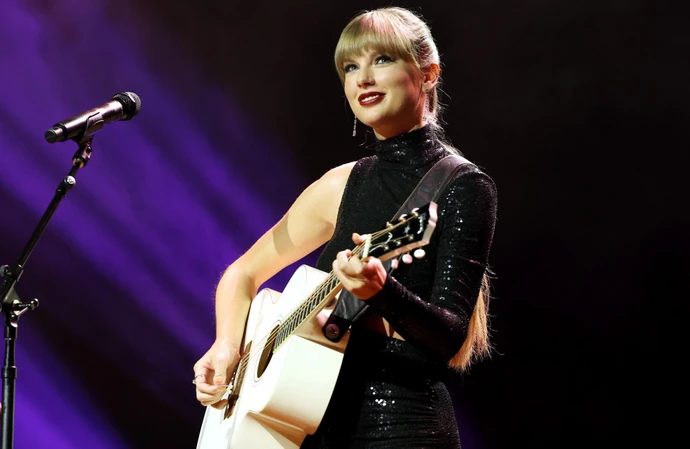 Taylor Swift responded to a letter from a little girl at her concert