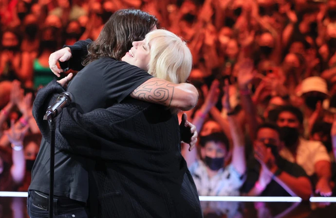 Billie Eilish presented the Global Icon prize to Foo Fighters at the 2021 MTV Video Music Awards