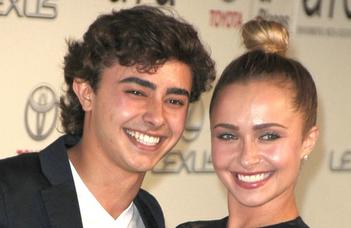 Hayden Panettiere tearfully told how her late brother is ‘right here with me‘
