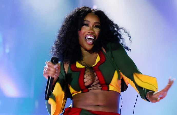 SZA never expected Phoebe Bridges to be so 'hilarious'