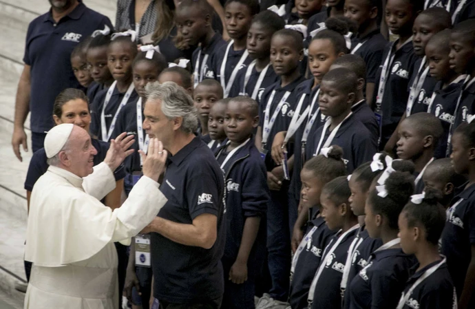 Andrea Bocelli i Franciszek