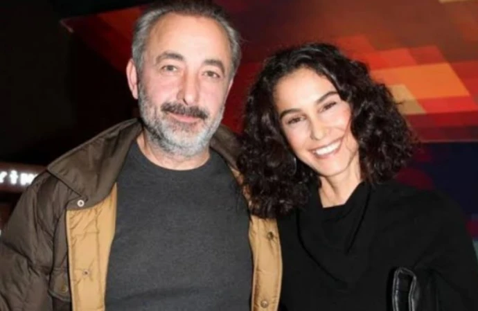 Mehmet Aslantuğ'dan boşanma kararı aldığı eşine duygusal kutlama!