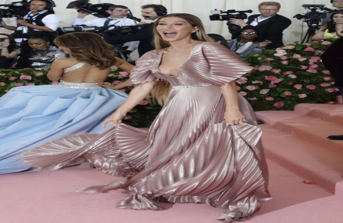 Gisele Bündchen is set to hit the Met Gala 2023 red carpet alone for the first time in years