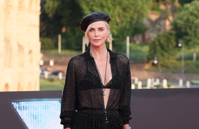 Charlize Theron has insisted she hasn't had a facelift