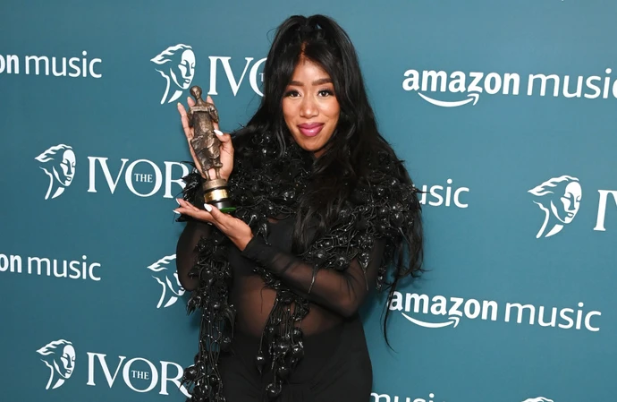 Kamille feels protective of December 10