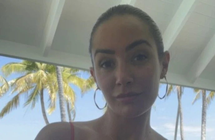 Frankie Bridge shares natural snap while on holiday