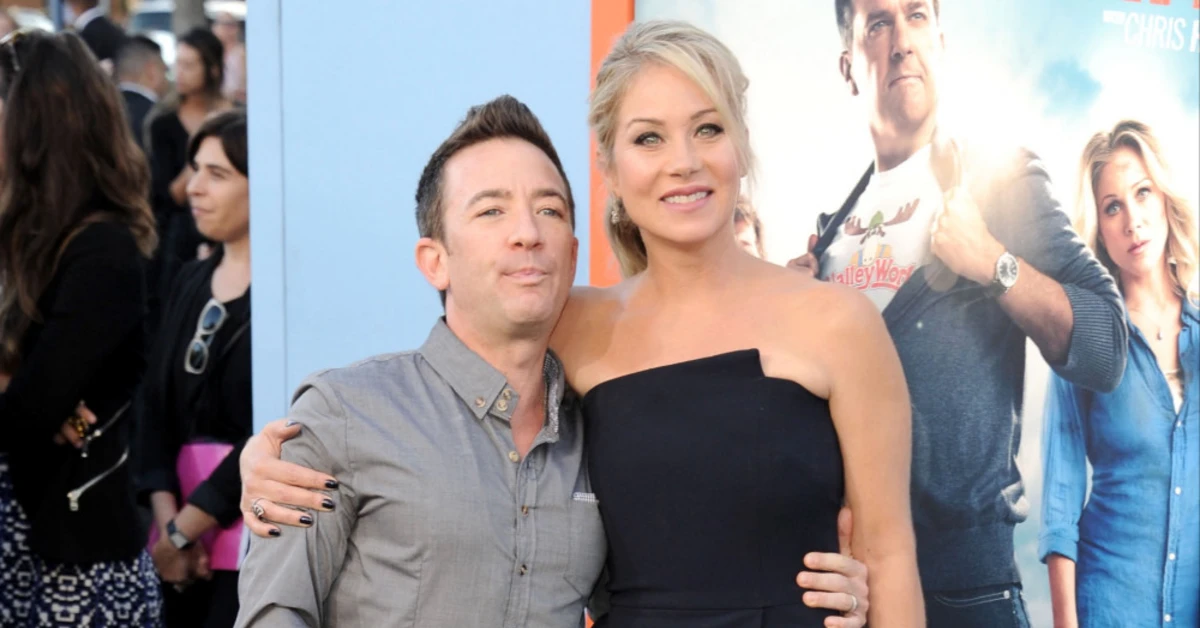 Christina Applegate: Humor Kering di Tengah Badai Multiple Sclerosis