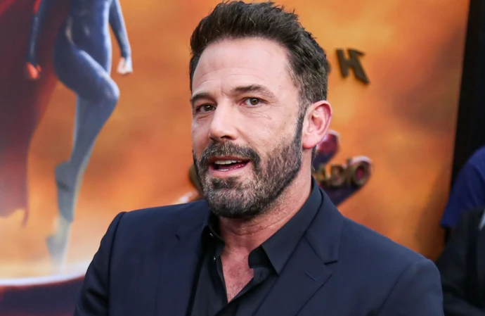 Ben Affleck attempts to become a pop star like his wife Jennifer Lopez in a new advert
