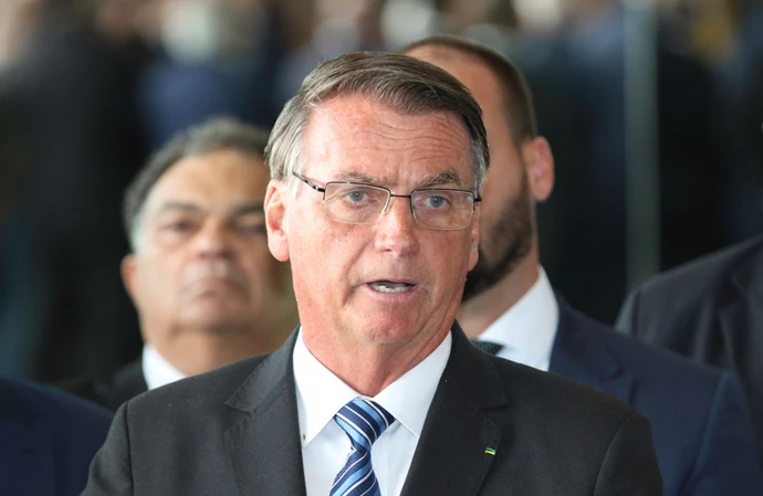 Bolsonaro alega que TSE trabalhou para eleger governo Lula