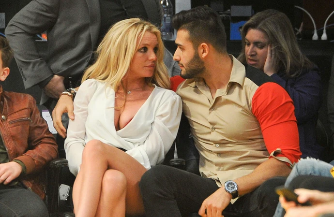 Sam Asghari has stopped following Britney Spears