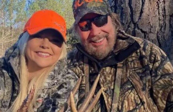 Hank Williams Jr. has married his girlfriend Brandi