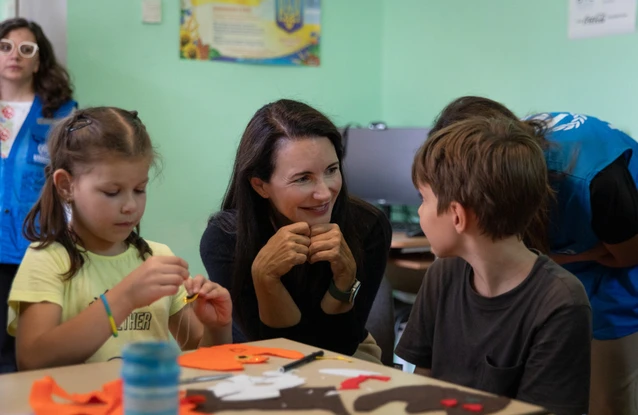 Kristin Davis visits Moldova (Picture courtesy: UNHCR, Jordi Matas)