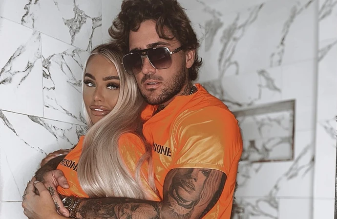 Stephen Bear has been dumped by his fiancee Jessica Smith (c) Instagram