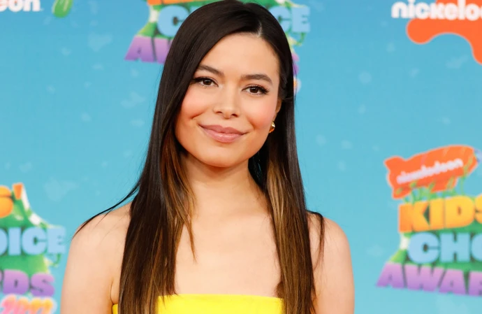 Miranda Cosgrove has never drank or smoked