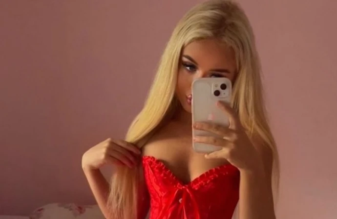 OnlyFans star Belle Olivia says cosplay videos are the key to making a fortune on the site