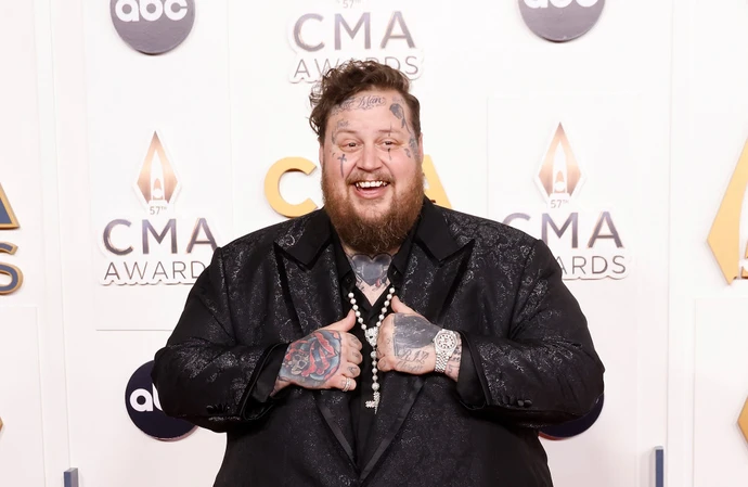 Jelly Roll reflects on his massive weight loss