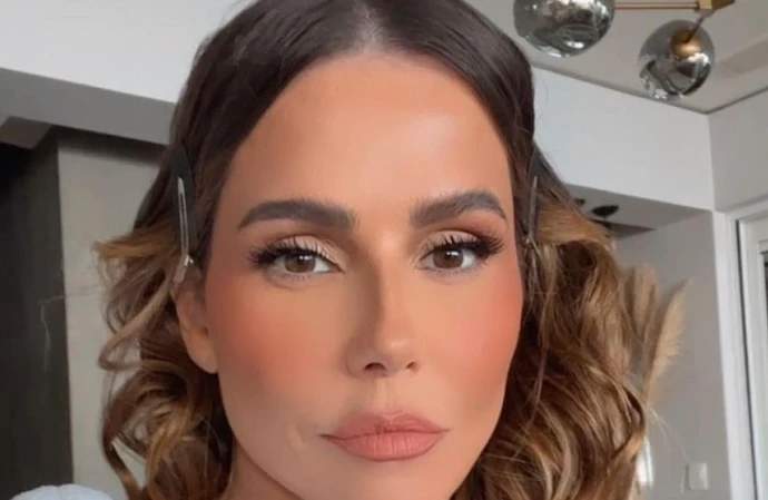 Deborah Secco - Instagram